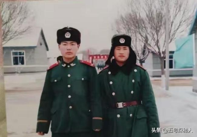 送别救人牺牲英雄高武 赤胆忠心留浩气
