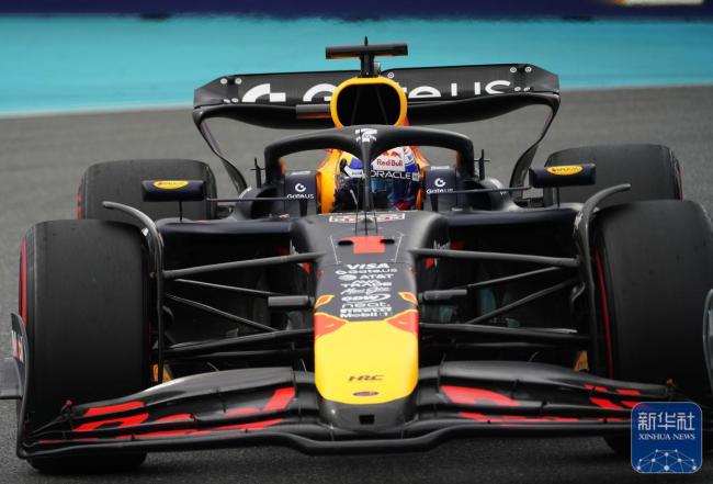 F1迈阿密站排位赛：维斯塔潘夺得杆位