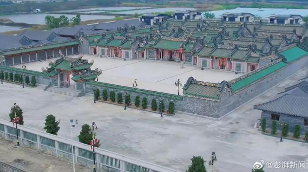 探访违建豪宅英之园