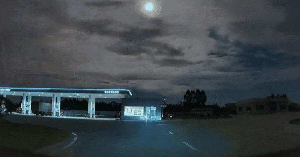 一声巨响，夜空都被照亮了！官方回应茂名疑似出现火流星