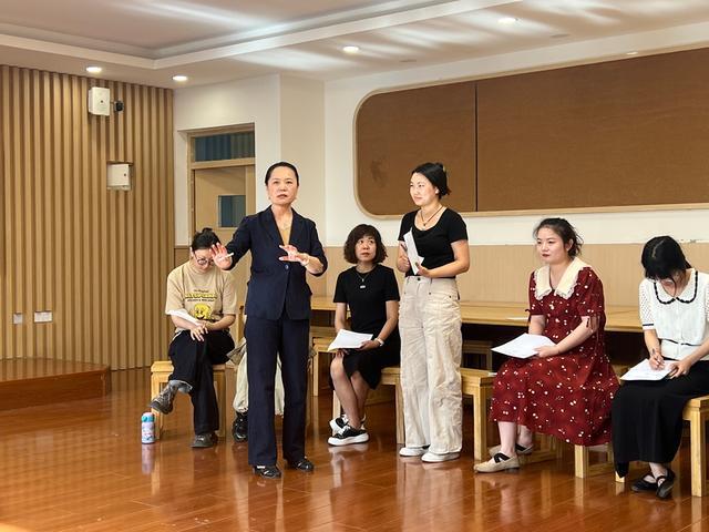 以心育心 · 织就教育幸福网——西流湖小学“三乐”论坛