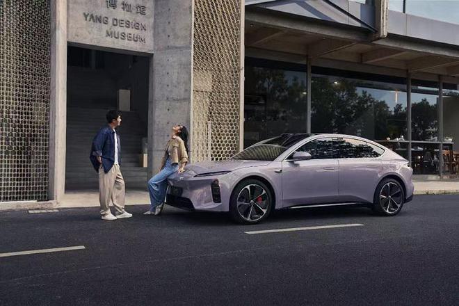 29.8万起，维持原价！蔚来ET5/ET5T，还能坚持高价路线吗？