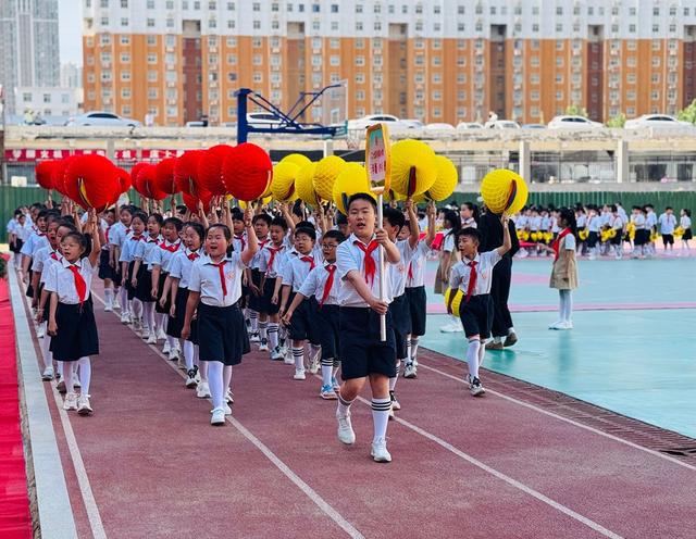 “篮”不住的风采!兴华小学教育集团春季运动会激情绽放
