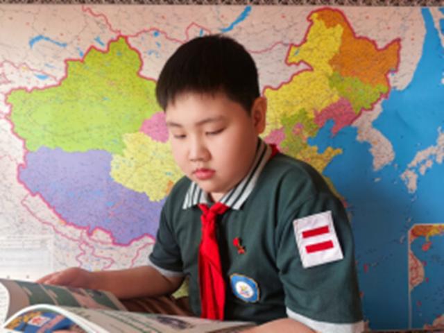郑州市二七区政通路小学四（2）班推出首批“今越”小明星
