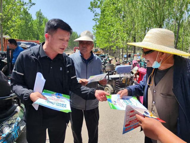 台前县清水河乡：“禁毒宣传赶庙会” 唱响防毒“主旋律”