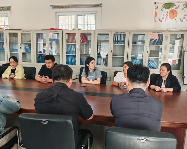 台前县龙翔街道： 政协委员进校园 思政教育育新苗