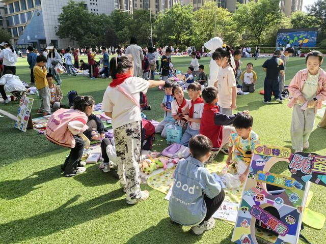 精灵市集淘宝物，澜景小店我当家