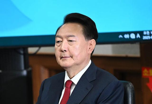 韩国大选在即 尹锡悦宣布退出国民力量党