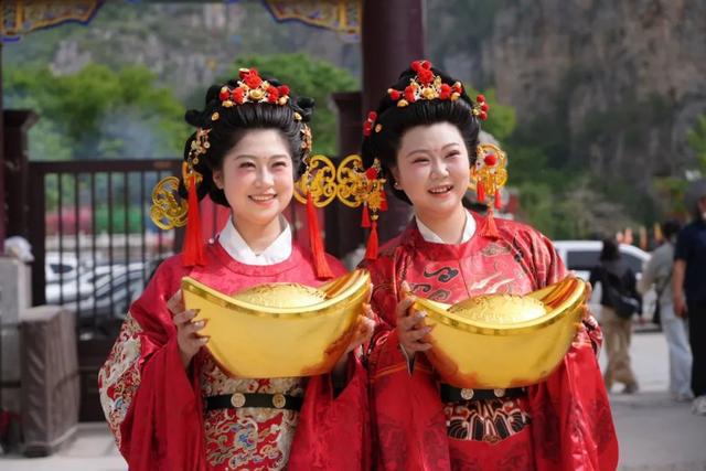 【活动丰富 节目纷呈】淇县迎来“五一”旅游开门红