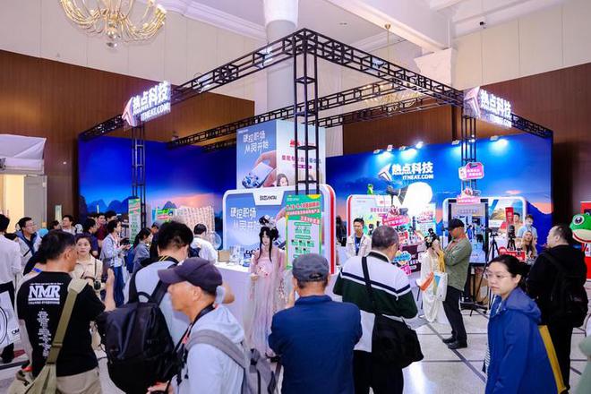 自动对焦镜头百花齐放 2025 CHINA P&E更具中国味