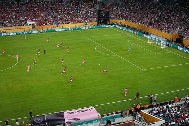 世俱杯：梅西两中框+失绝杀！迈阿密0-0非洲霸主 38岁门神扑点救主 门将成焦点
