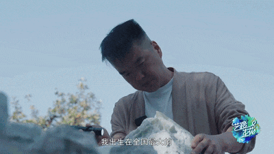 一幅画了近15万笔的画会是什么样？《艺路生花》一睹为快