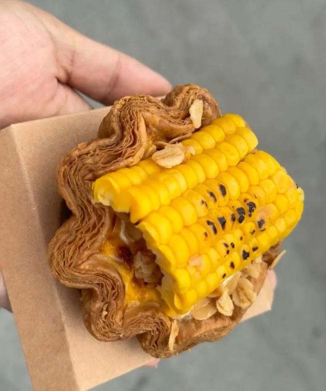 吃不起的玉米蛋挞到底谁在买