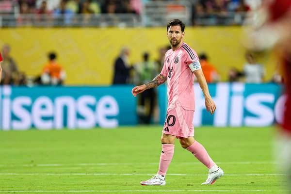 世俱杯：梅西两中框+失绝杀！迈阿密0-0非洲霸主 38岁门神扑点救主 门将成焦点