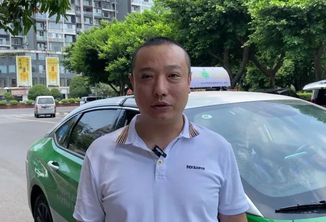 小伙的“超强自救”！上出租后打了三通电话