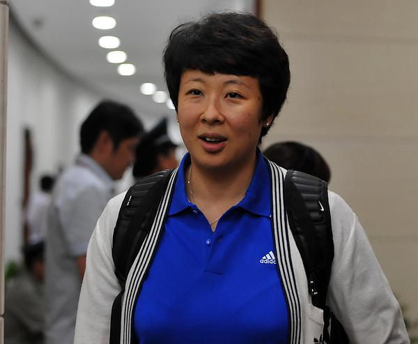 冯坤带泰国女排回娘家