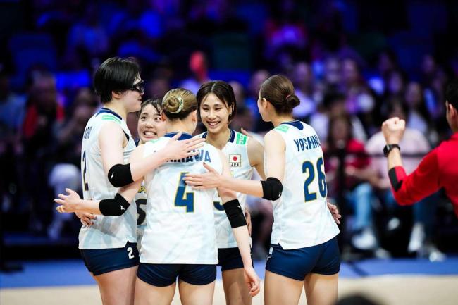 龚翔宇才是亚洲第一接应 日本女排用了两个接应总效率还不如小宇 全面技术闪耀赛场