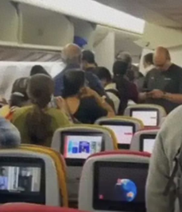 空难事件后印度航空又出现多起安全问题：1天内多航班返航