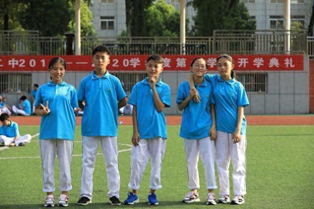 五胞胎同时参加高考 50多万学费被免