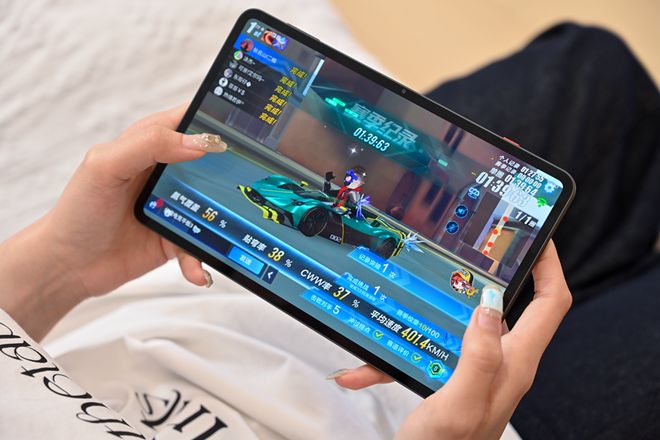 小尺寸红魔电竞平板3 Pro上手体验，骁龙8至尊版带来硬核性能底气