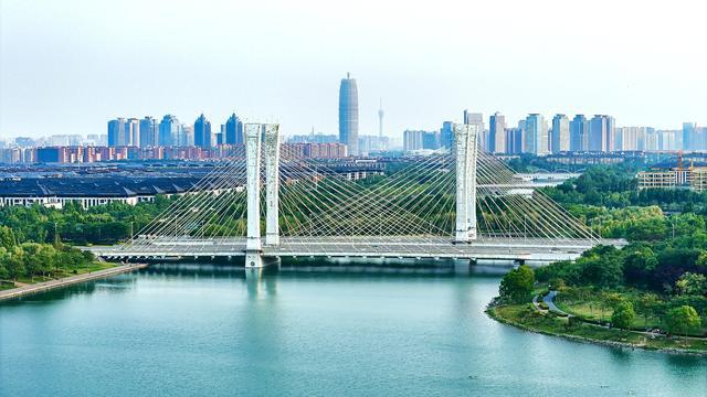 再生水变身超级空调！ 为城市增添一抹清凉与绿意